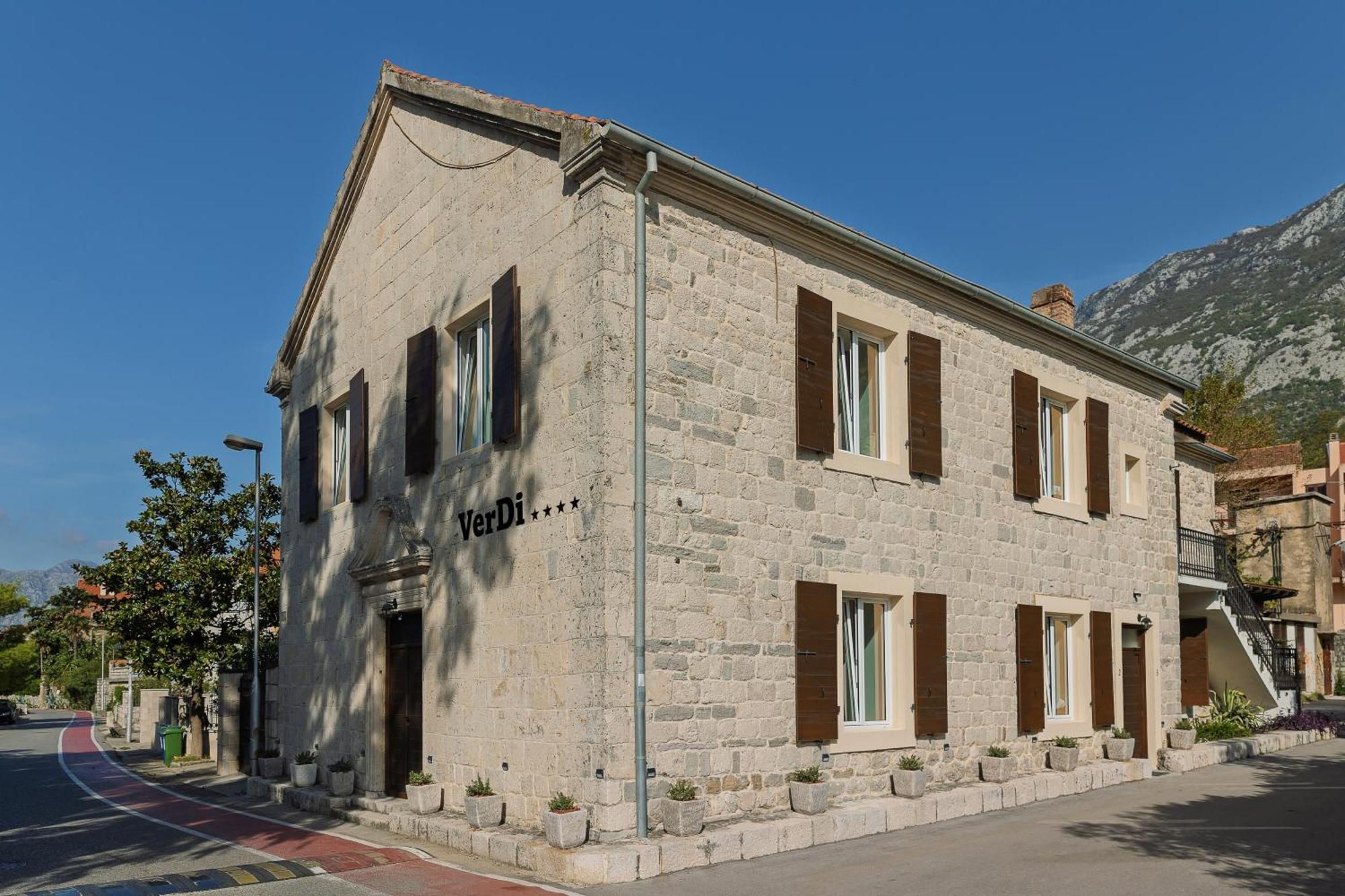 Verdi Kotor Exteriör bild