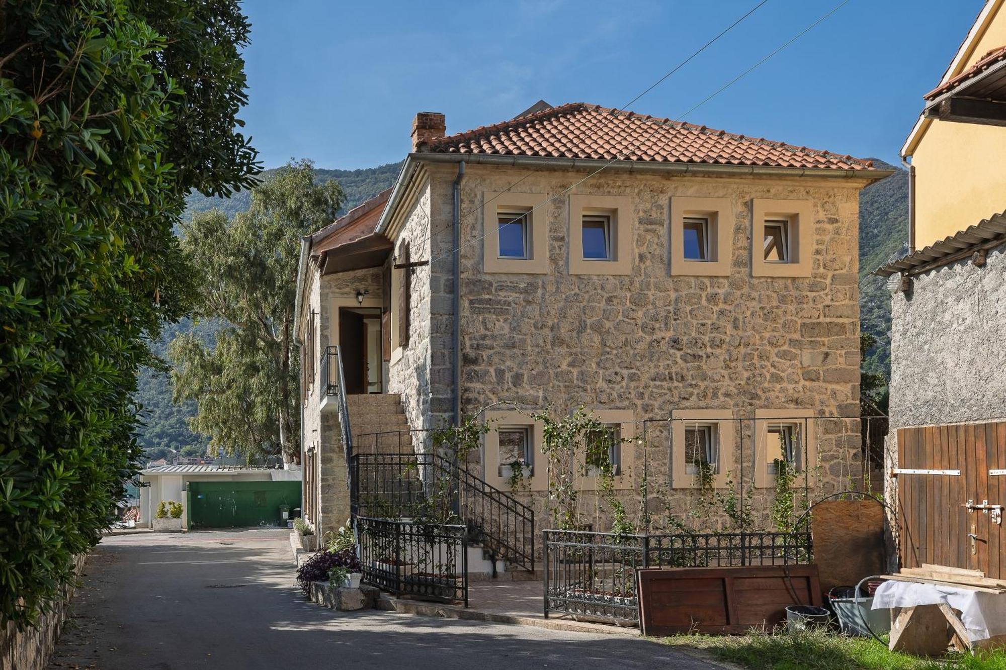 Verdi Kotor Exteriör bild