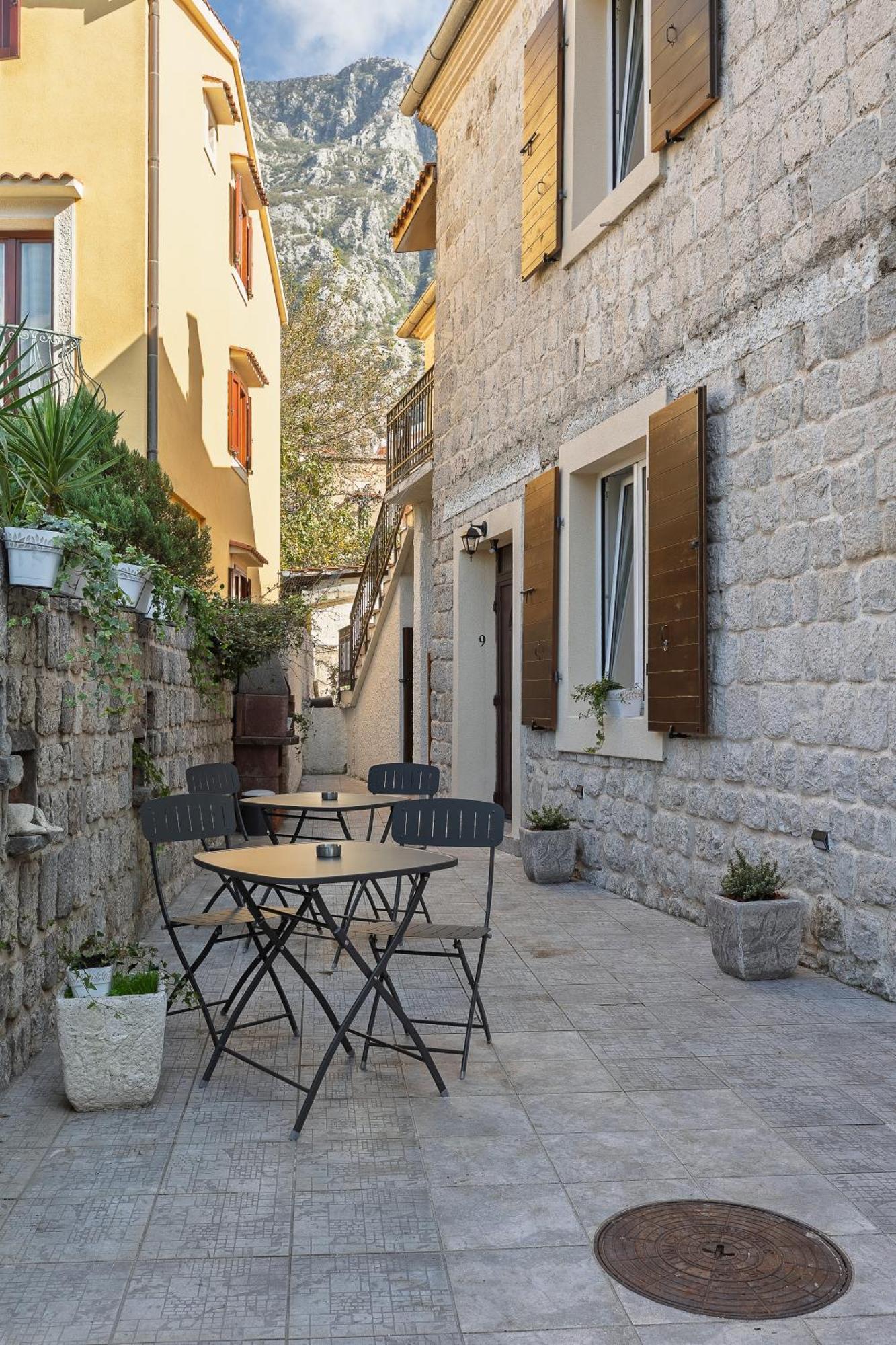 Verdi Kotor Exteriör bild