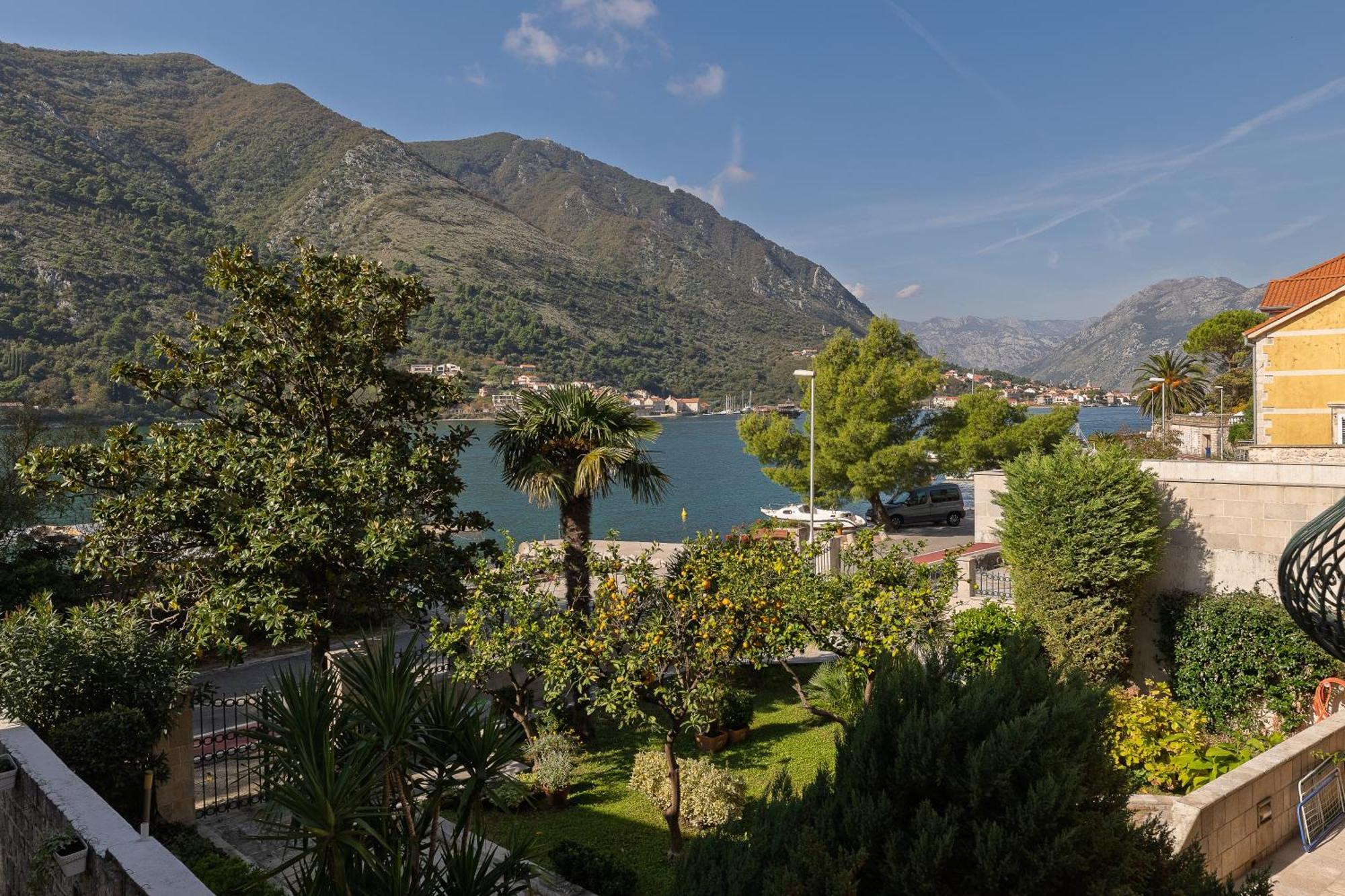 Verdi Kotor Exteriör bild