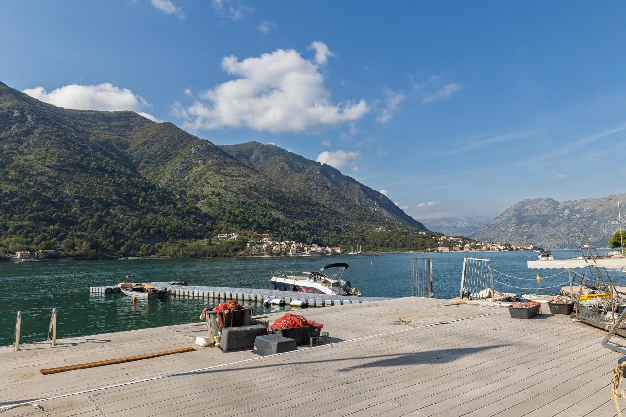 Verdi Kotor Exteriör bild