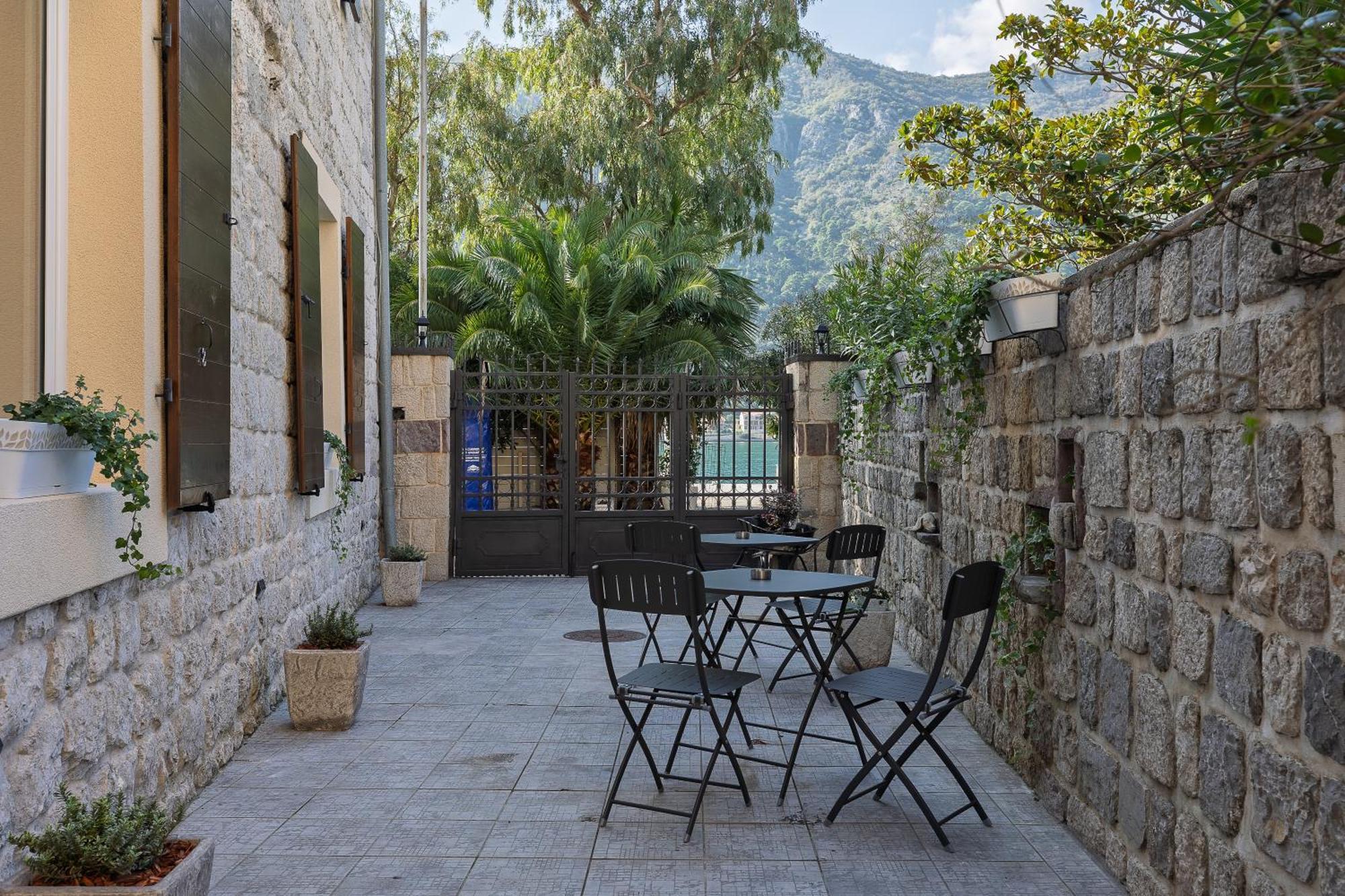 Verdi Kotor Exteriör bild